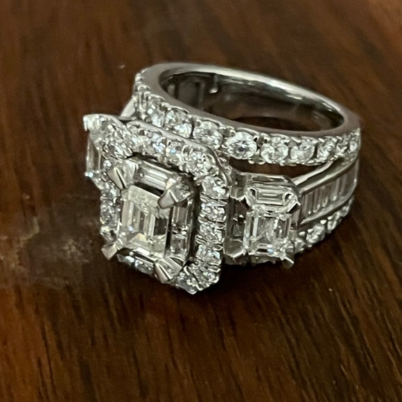 Diamond & White 14K Gold Emerald Halo Cut Ring 3.94 Carats TW - Picture 7 of 9